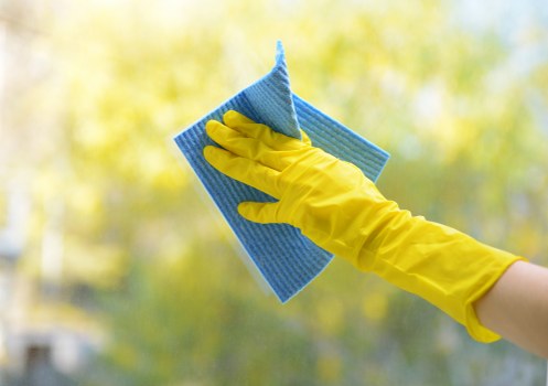 Local cleaning company in Shoreditch performing detailed interior cleaning
