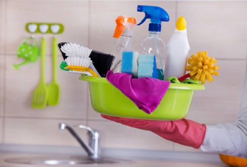 Reliable Shoreditch cleaners maintaining a bright office environment